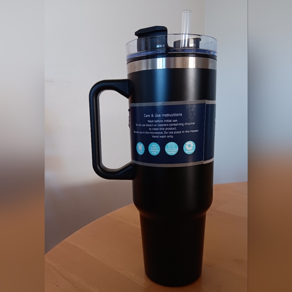 NEW Stainless Steel 40oz Tumbler - Picture 3 of 3